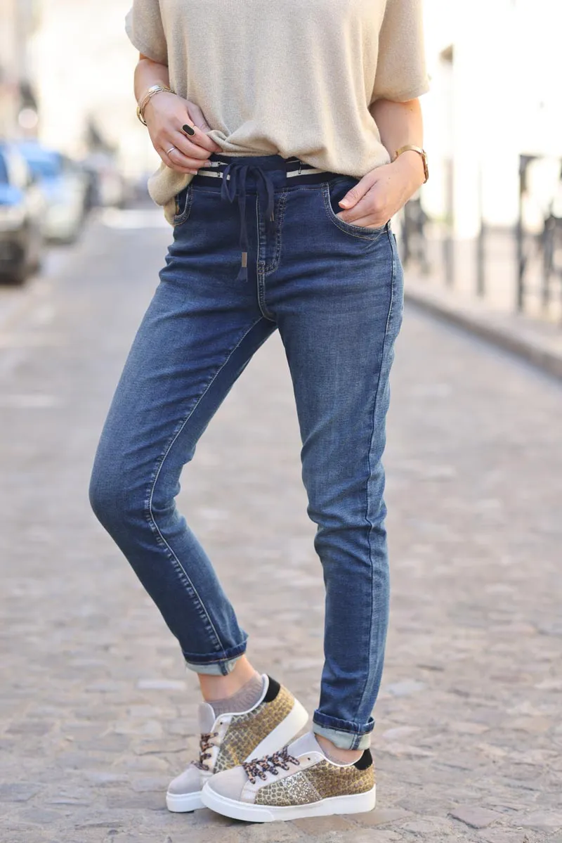 Pantalon confort slim denim ceinture élastique brillante